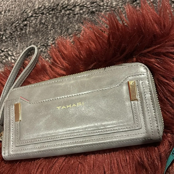 Tahari grey long continental wallet wristlet - Picture 14 of 15